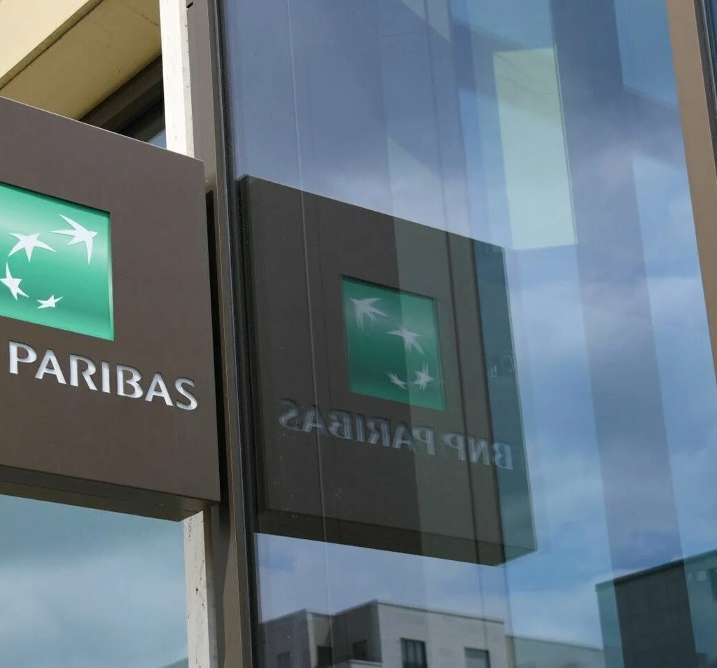 Великий французький банк BNP Paribas почне надавати клієнтам криптовалютні послуги